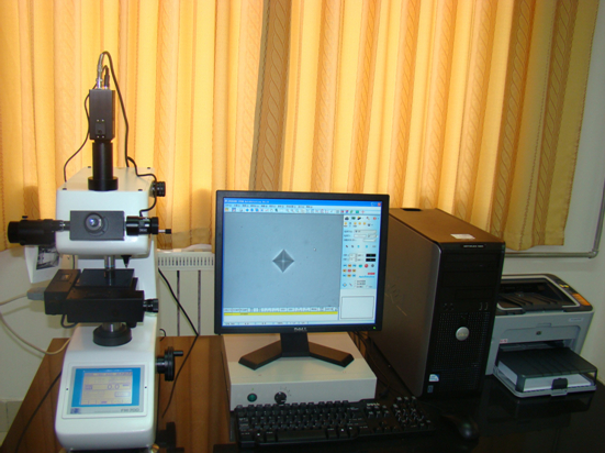 自动显微硬度计